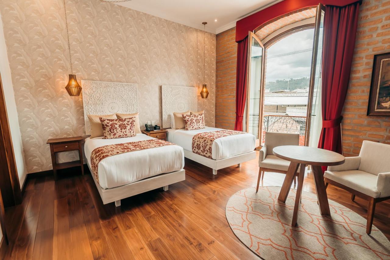 Hotel Отавало Экстерьер фото