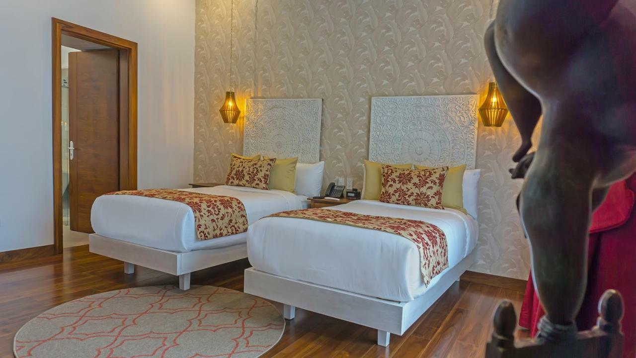 Hotel Отавало Экстерьер фото